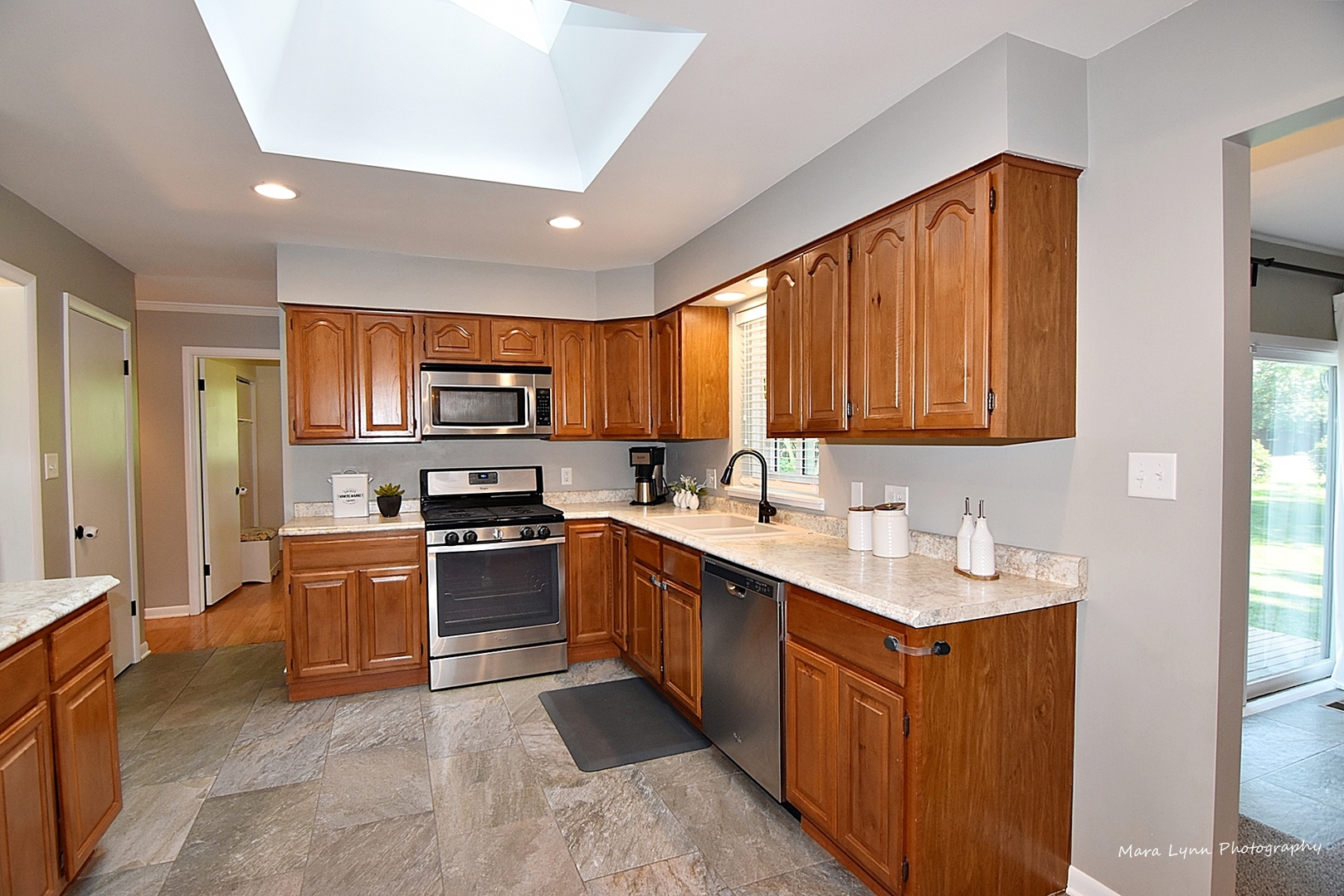 774 Considine Road Geneva, IL 60134 - Photo 8 of 30