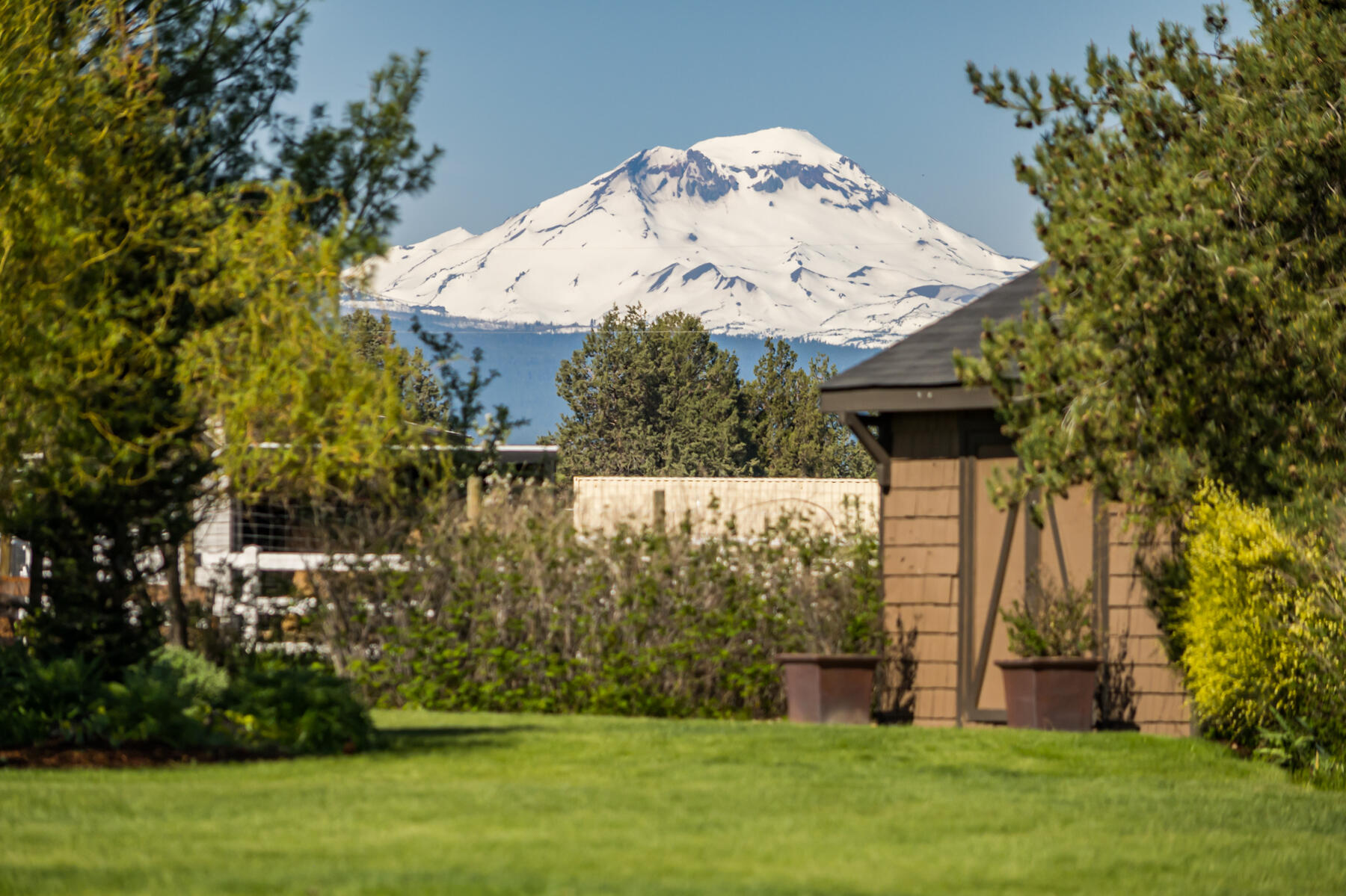 20460 Harper Road Bend, OR 97703 - Photo 92 of 105 JH5_1175