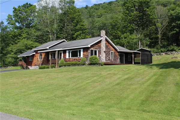 $349,900 | 274 Crest Drive, Roxbury, NY 12474