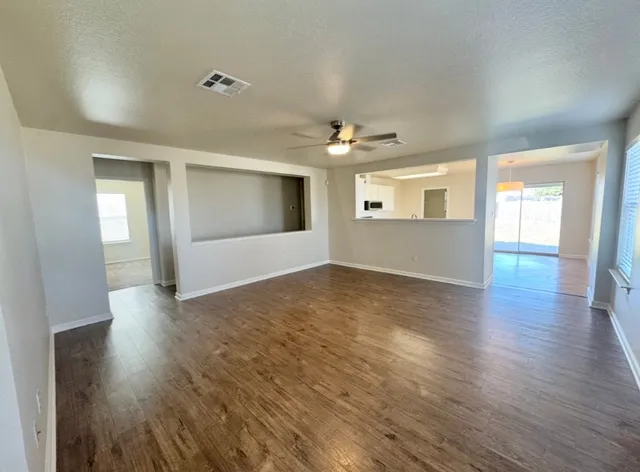 $1,760 | 110 Comal Cove, Elgin, TX 78621