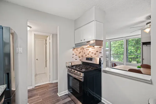 $85,000 | 108 North Belvedere Boulevard, Unit 12, Memphis, TN 38104