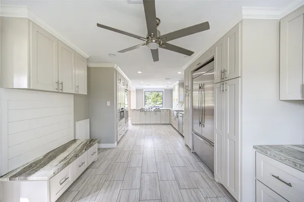 $554,999 | 303 Old Bayou Drive, Dickinson, TX 77539