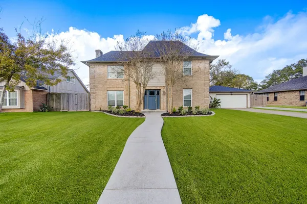 $554,999 | 303 Old Bayou Drive, Dickinson, TX 77539