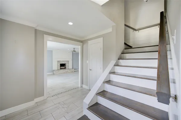 $554,999 | 303 Old Bayou Drive, Dickinson, TX 77539