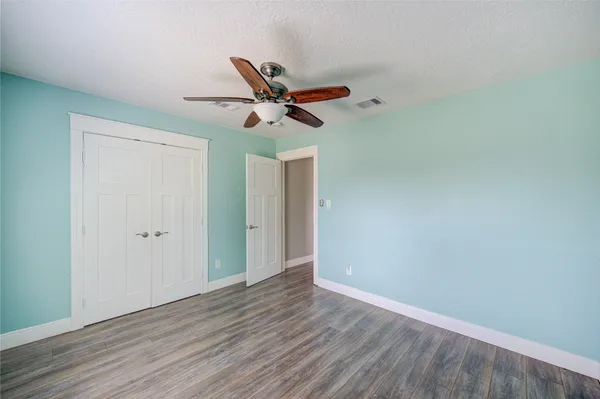 $554,999 | 303 Old Bayou Drive, Dickinson, TX 77539