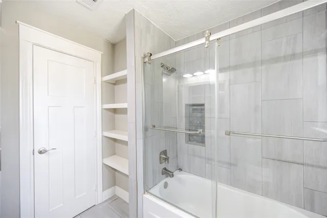 $574,999 | 303 Old Bayou Drive, Dickinson, TX 77539