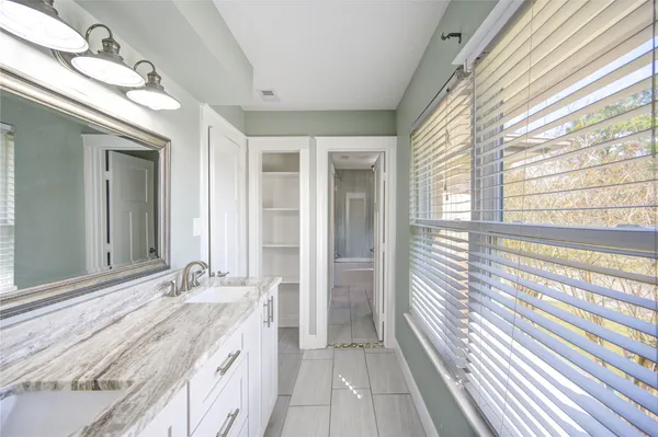 $554,999 | 303 Old Bayou Drive, Dickinson, TX 77539