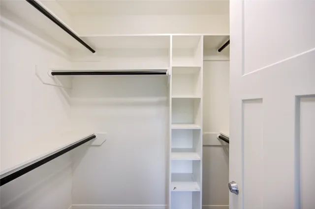 $574,999 | 303 Old Bayou Drive, Dickinson, TX 77539