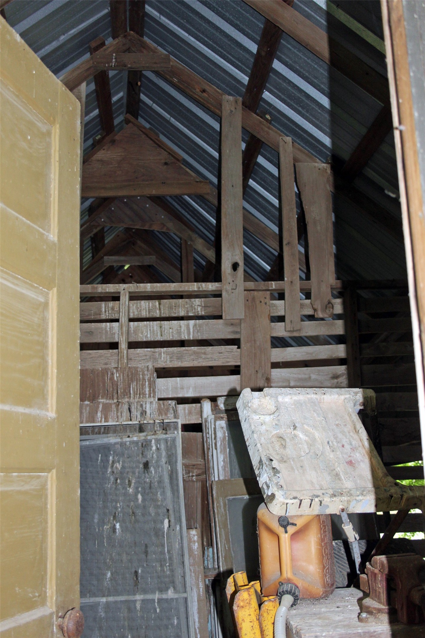 7887 Pettytown Road Red Rock, TX 78662 - Photo 18 of 26 a view of entryway