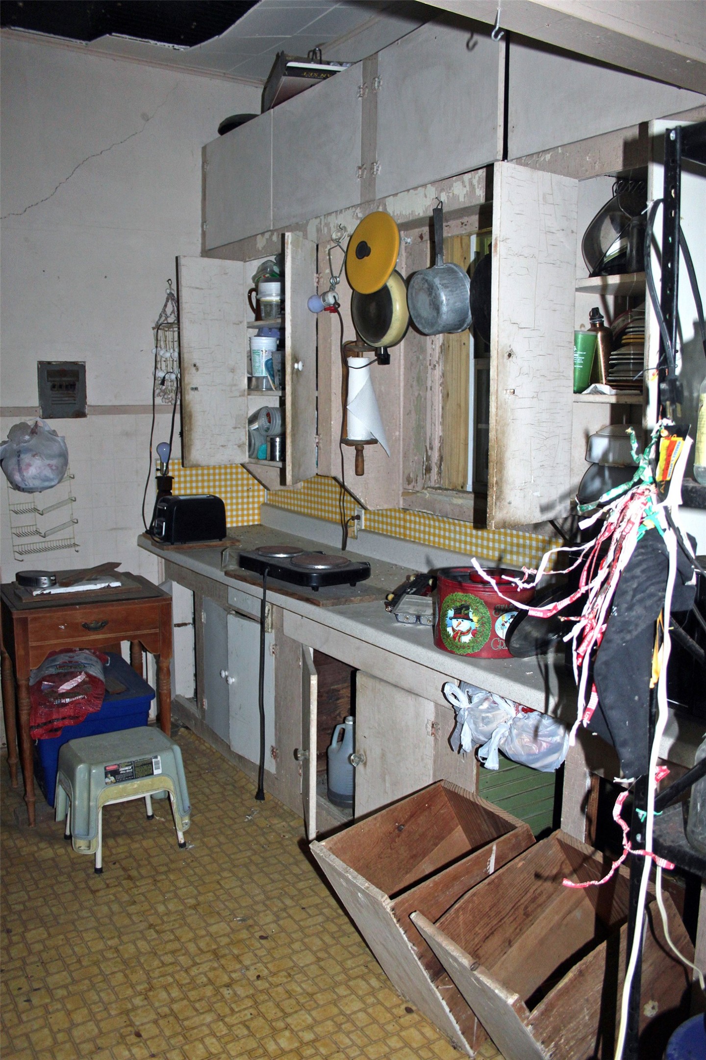 7887 Pettytown Road Red Rock, TX 78662 - Photo 22 of 26 a room with musical instruments