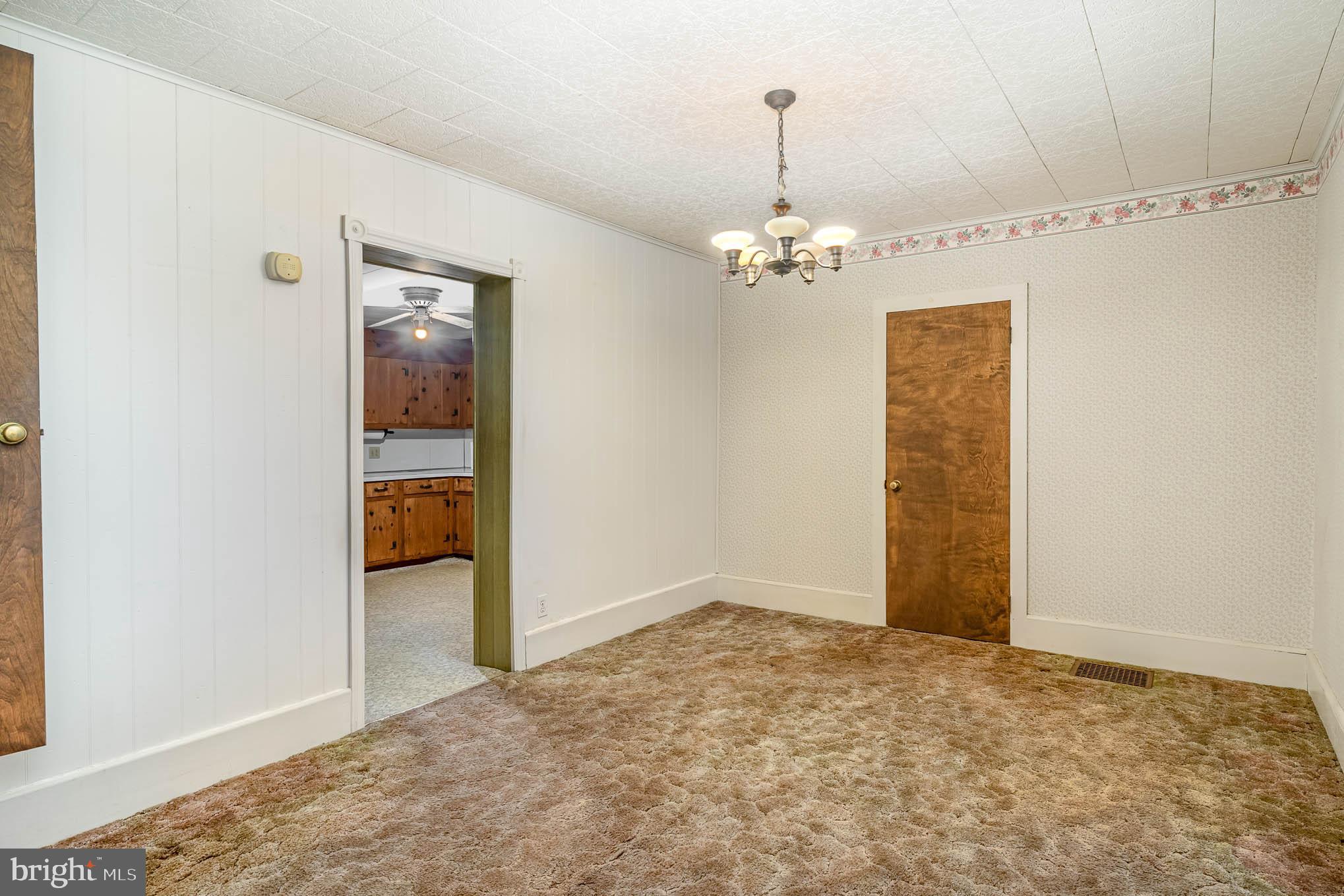 23 South Water Street Spring Grove, PA 17362 - Photo 7 of 27