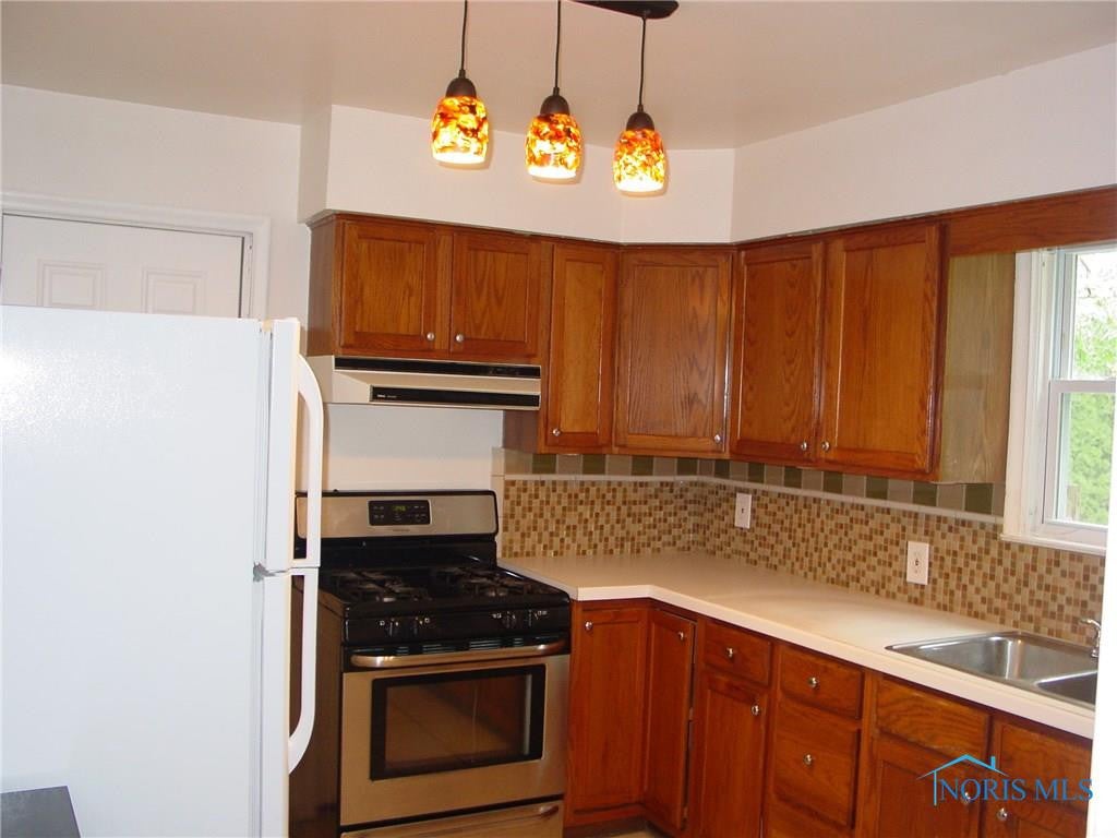 3121 Cheltenham Road Toledo, OH 43606 - Photo 4 of 18 Gallery Image 4