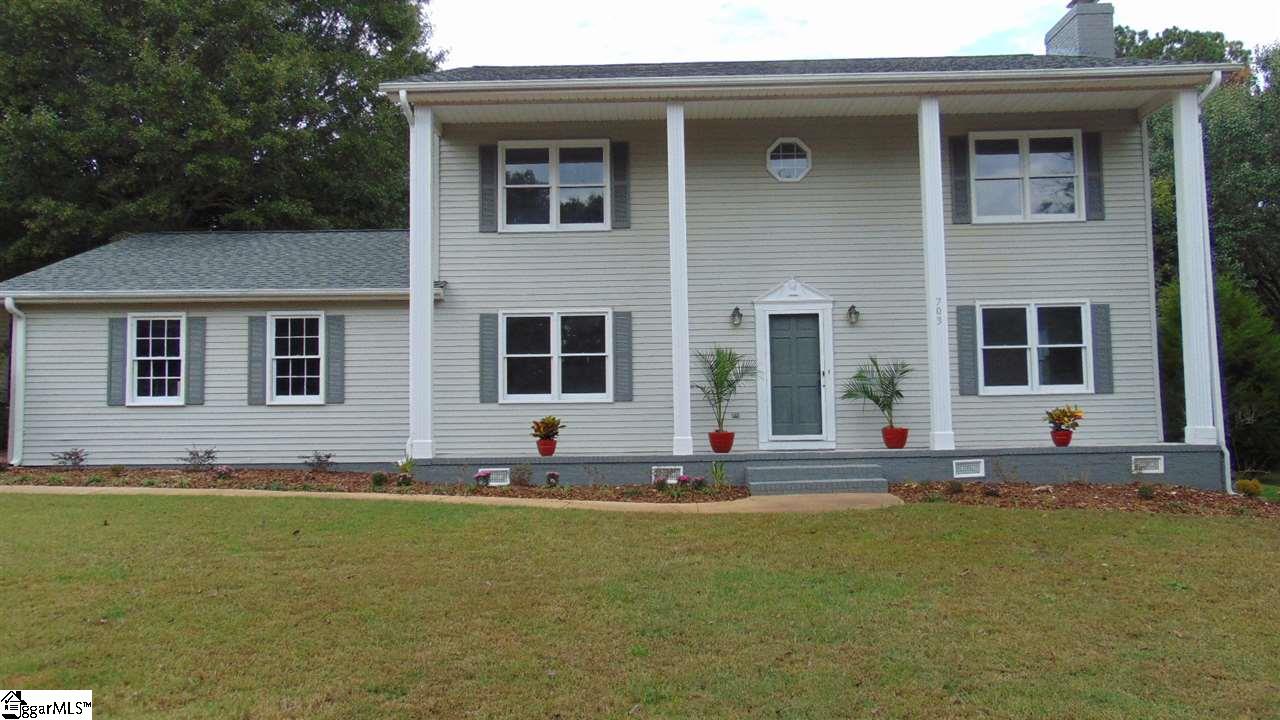 703 Pineapple Pointe Greenville, SC 29607 - Photo 1 of 30 Gallery Image 1