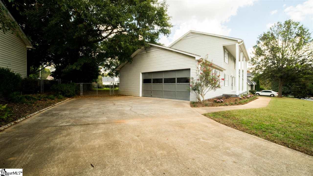 703 Pineapple Pointe Greenville, SC 29607 - Photo 23 of 30 Gallery Image 23