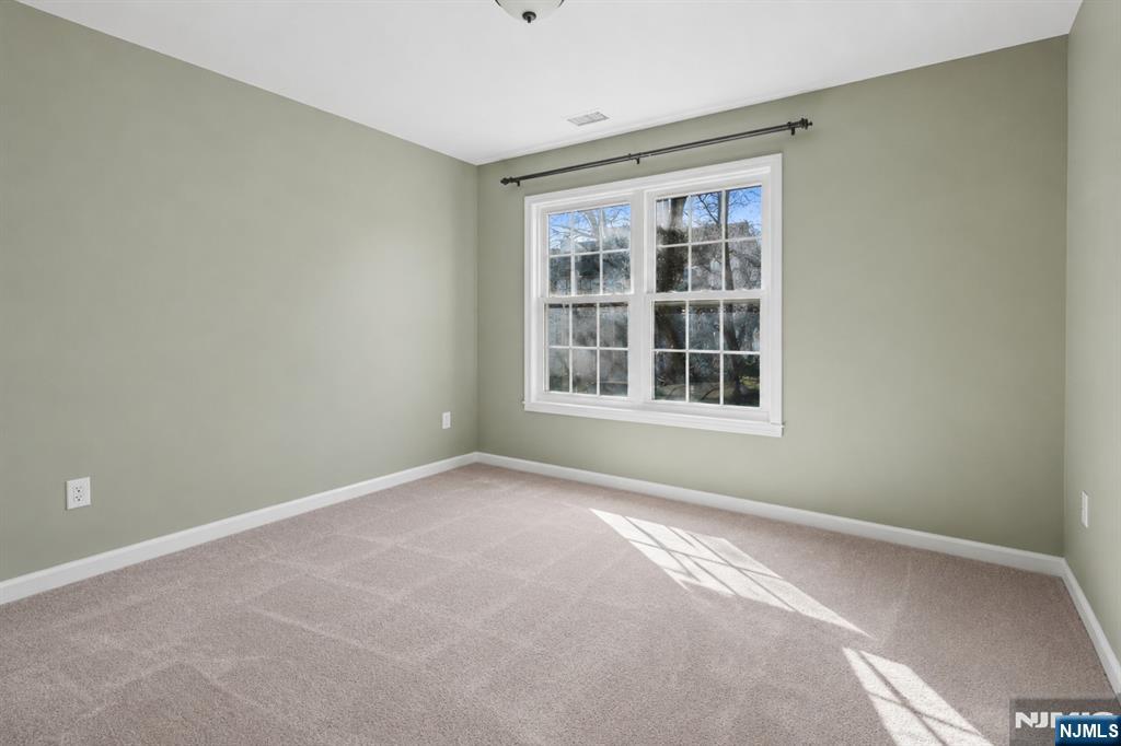 74 Boston Street Newark, NJ 07103 - Photo 11 of 18