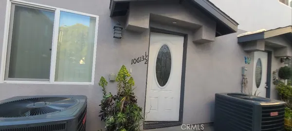 $3,700 | 10613 1/2 South Broadway, Los Angeles, CA 90003