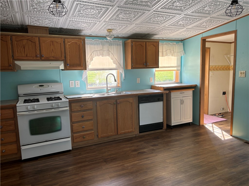 3568 Redmond Road West Sparta, NY 14517 - Photo 8 of 31