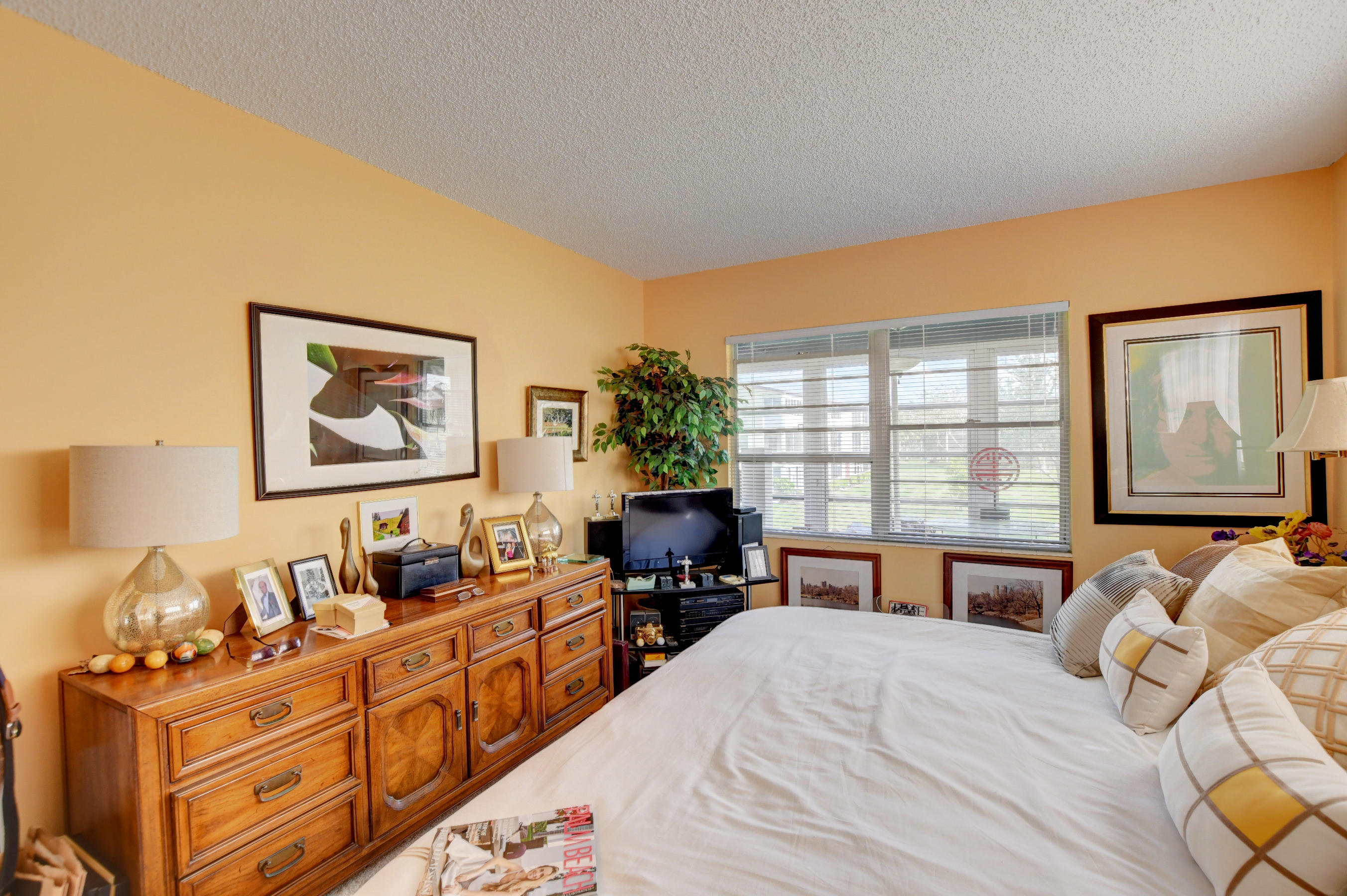 276 Brighton G Boca Raton, FL 33434 - Photo 13 of 23 11_ebf_5400and4more