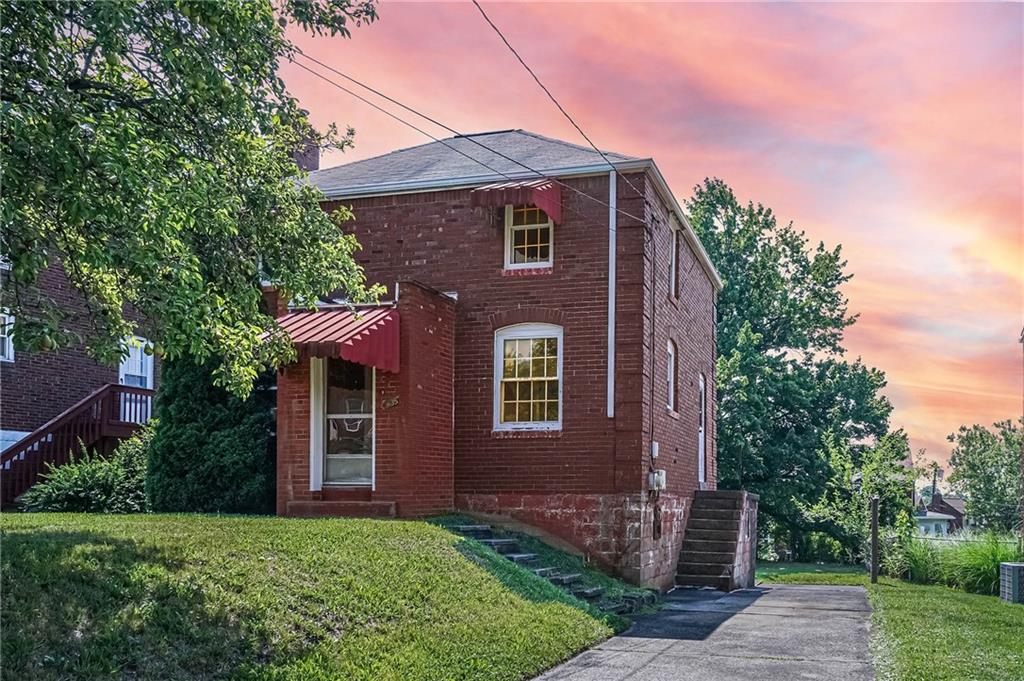 1035 McCoy Road McKees Rocks, PA 15136 - Photo 2 of 29