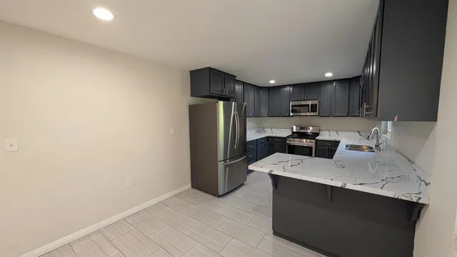 $4,450 | 5283 Velma Terrace, San Diego, CA 92114