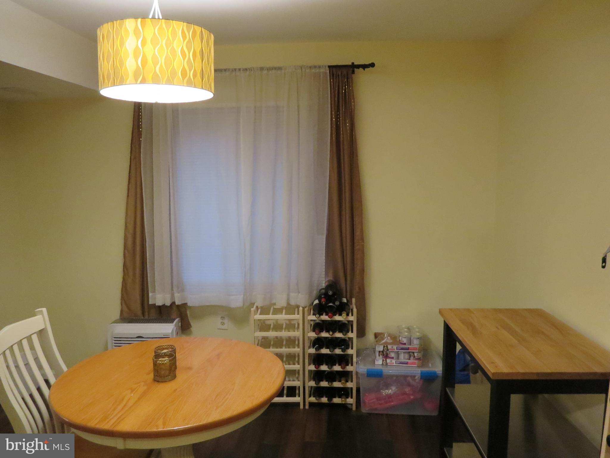 1413 Northgate Square, Unit 1C Reston, VA 20190 - Photo 6 of 22 Dinning