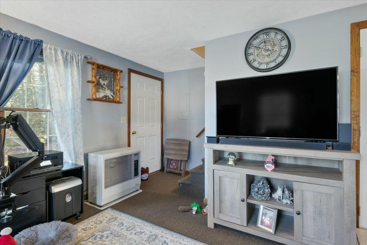 673 Main Street Springvale, ME 04083 - Photo 12 of 41 tempImageRE1PXt