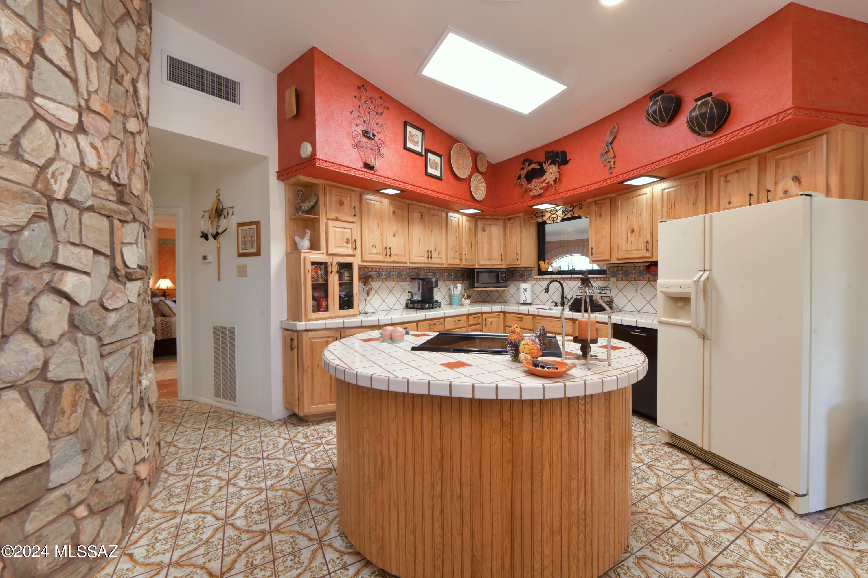 1830 North Hitching Post Road Tucson, AZ 85745 - Photo 14 of 48
