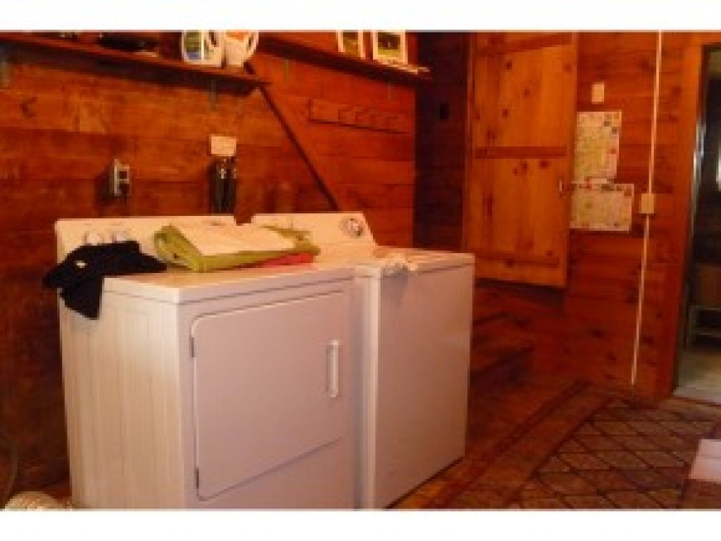 505 North Shore Road Greensboro, VT 05841 - Photo 10 of 16