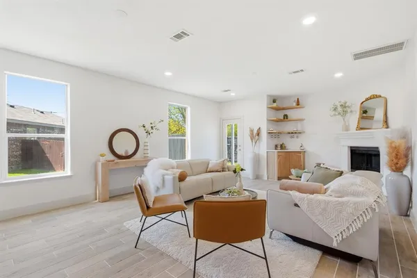 $699,500 | 1902 Bentwood Court, Grapevine, TX 76051