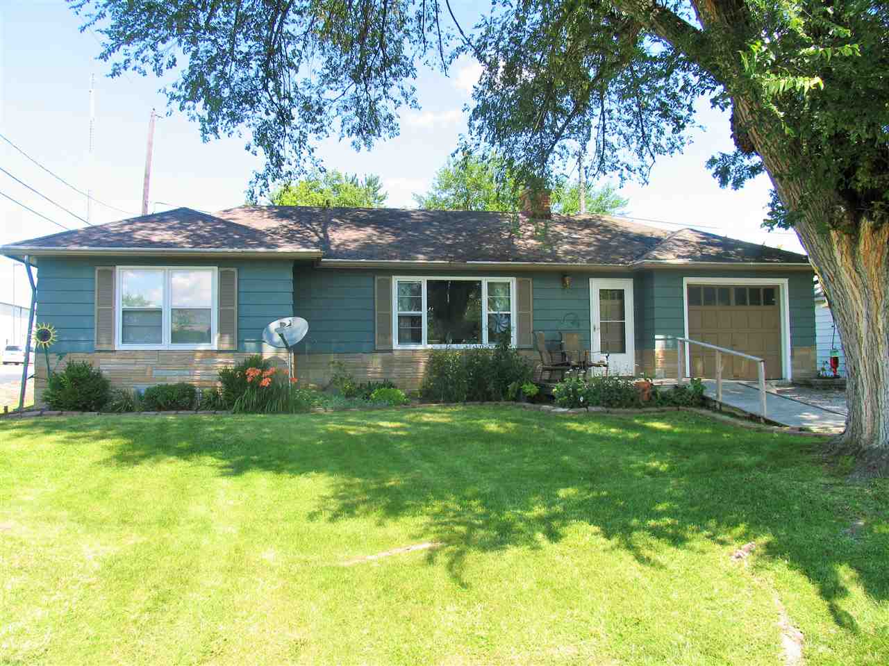 2624 Spring Street Fort Wayne, IN 46808 - Photo 1 of 26 Gallery Image 1