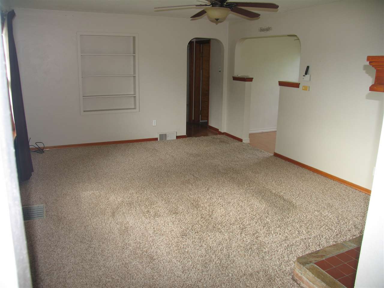 2624 Spring Street Fort Wayne, IN 46808 - Photo 5 of 26 Gallery Image 5