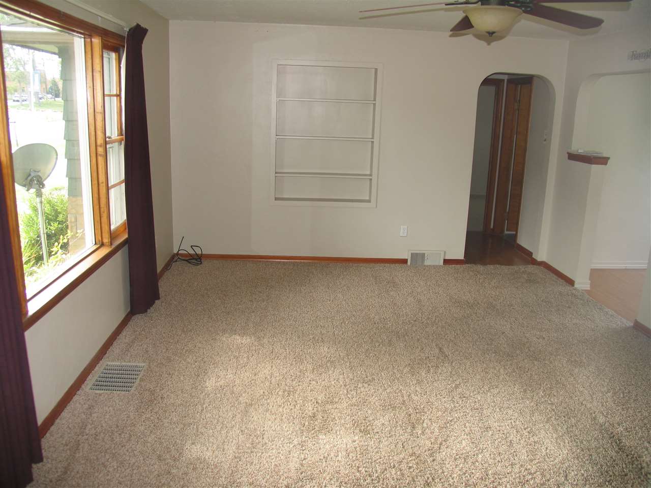 2624 Spring Street Fort Wayne, IN 46808 - Photo 6 of 26 Gallery Image 6