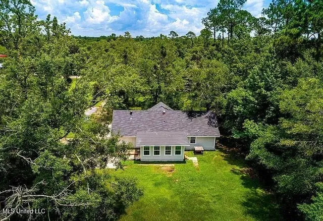 $230,000 | 6535 Lakeshore Road, Bay St. Louis, MS 39520