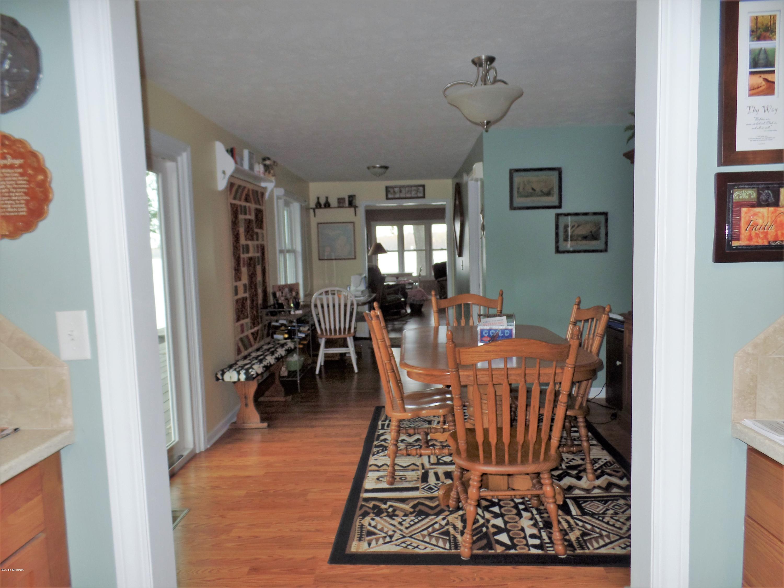 638 Eagle Point Road Lake Odessa, MI 48849 - Photo 13 of 17 SAM_2232