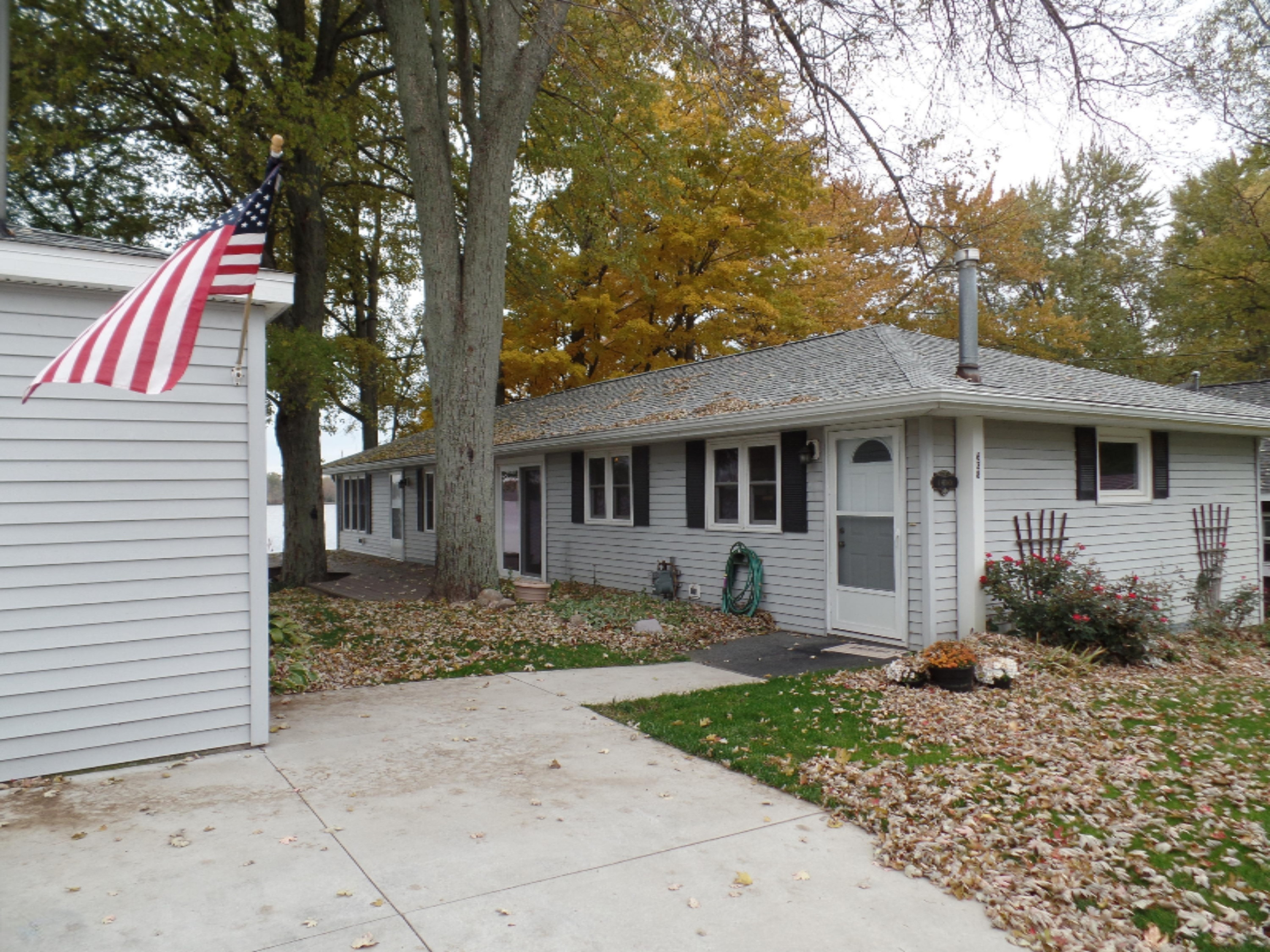 638 Eagle Point Road Lake Odessa, MI 48849 - Photo 2 of 17 SAM_2239