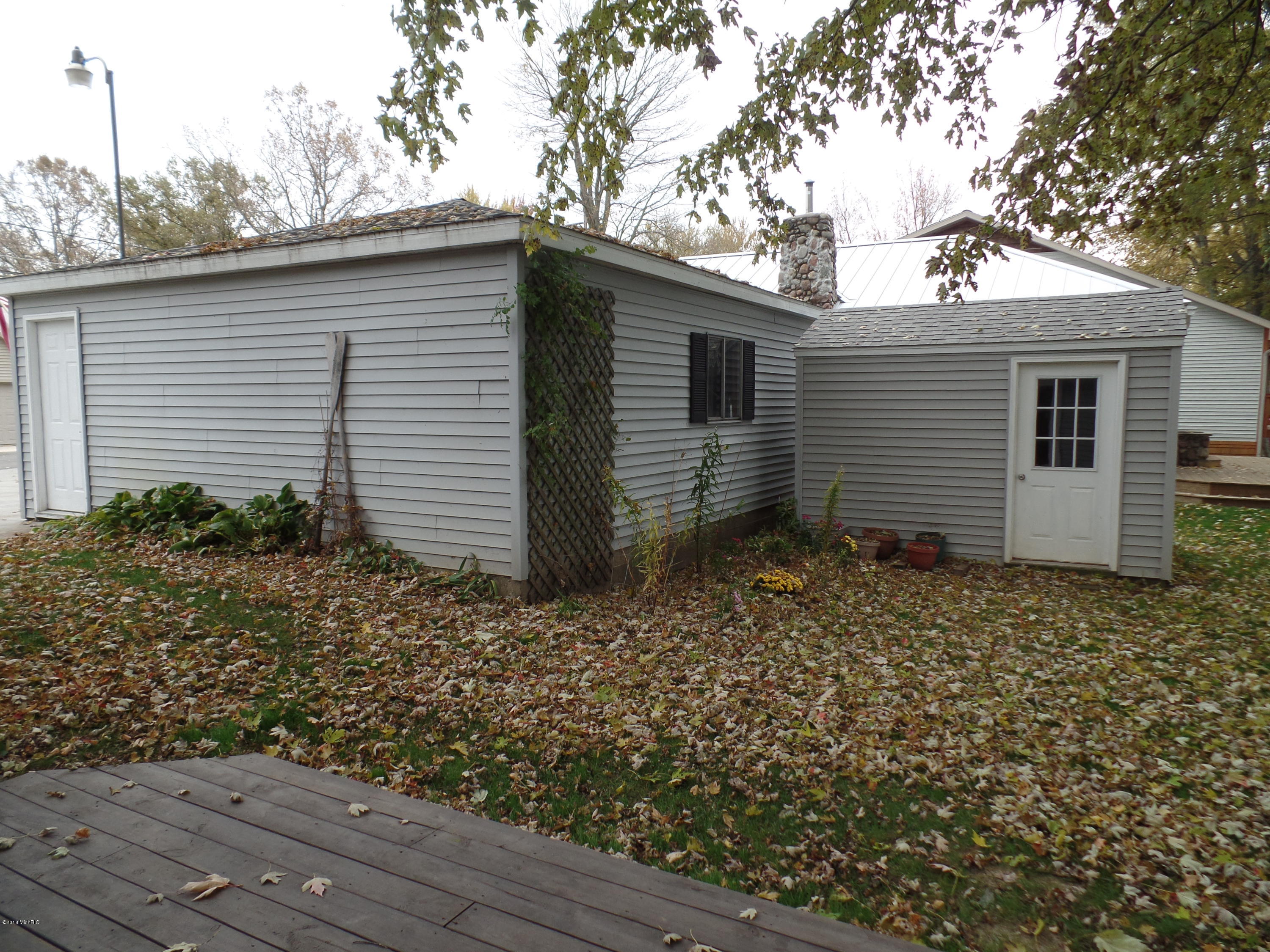 638 Eagle Point Road Lake Odessa, MI 48849 - Photo 3 of 17 SAM_2240