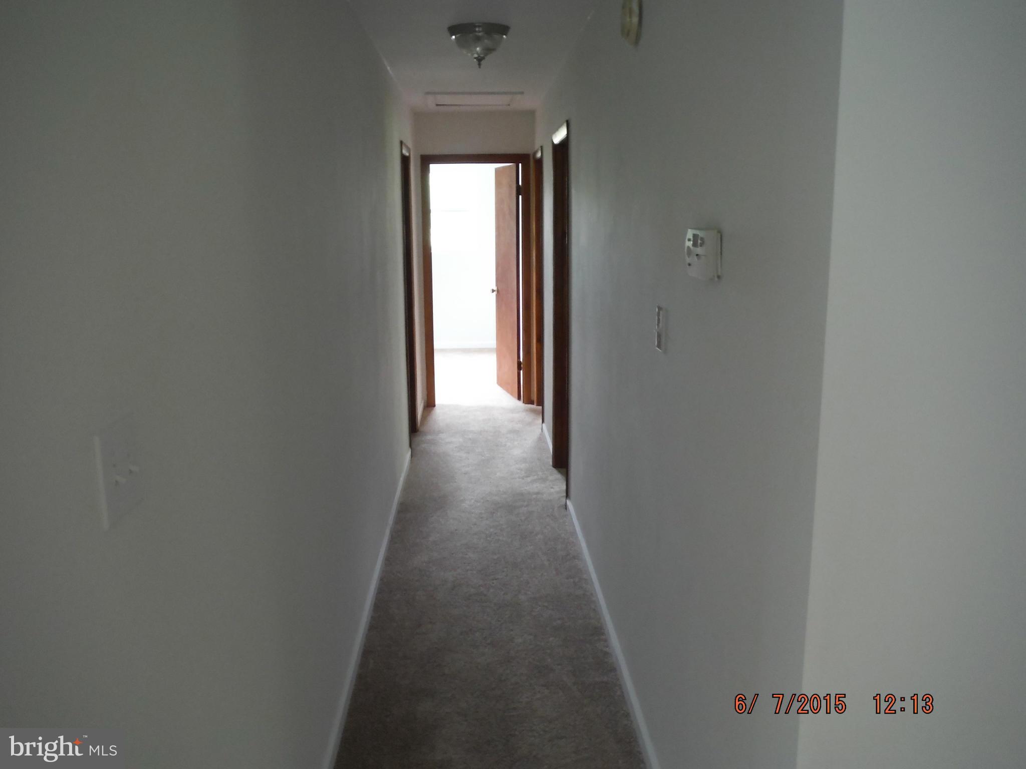 23229 Fox Neck Road Lignum, VA 22726 - Photo 9 of 21 hallway