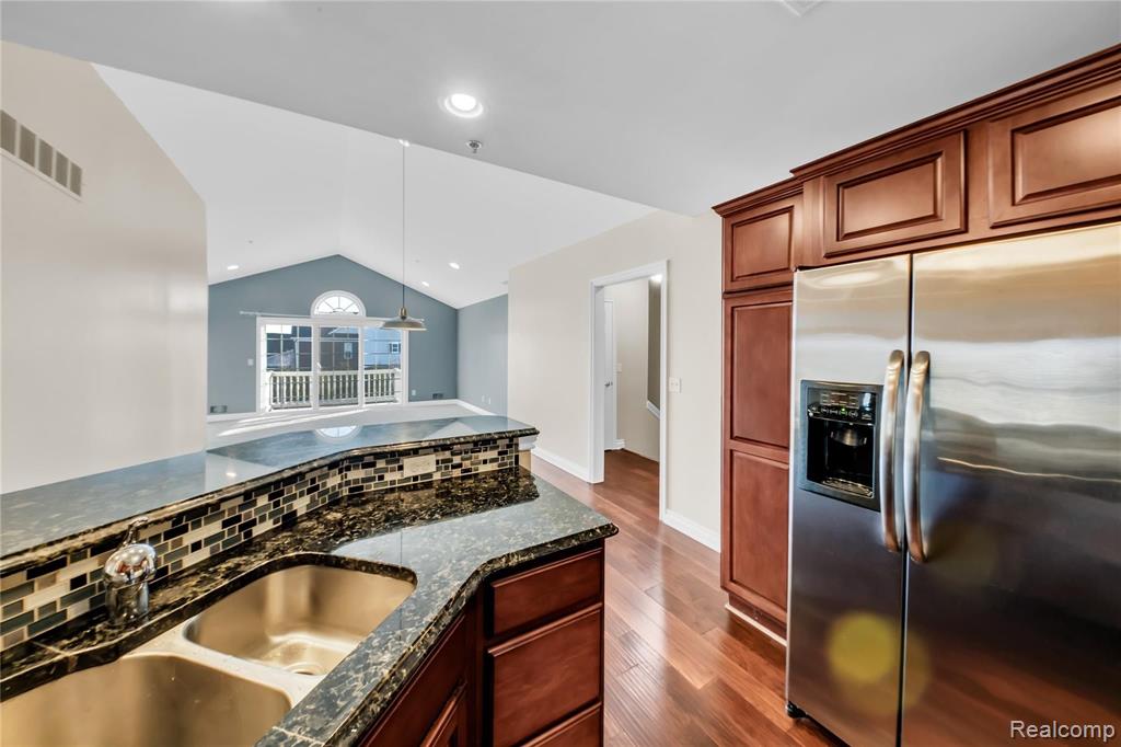 45562 South Stonewood Road, Unit 165 Canton, MI 48187 - Photo 17 of 30