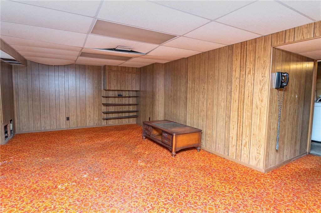 135 Spring Grove Road Pittsburgh, PA 15235 - Photo 17 of 25 Gallery Image 17