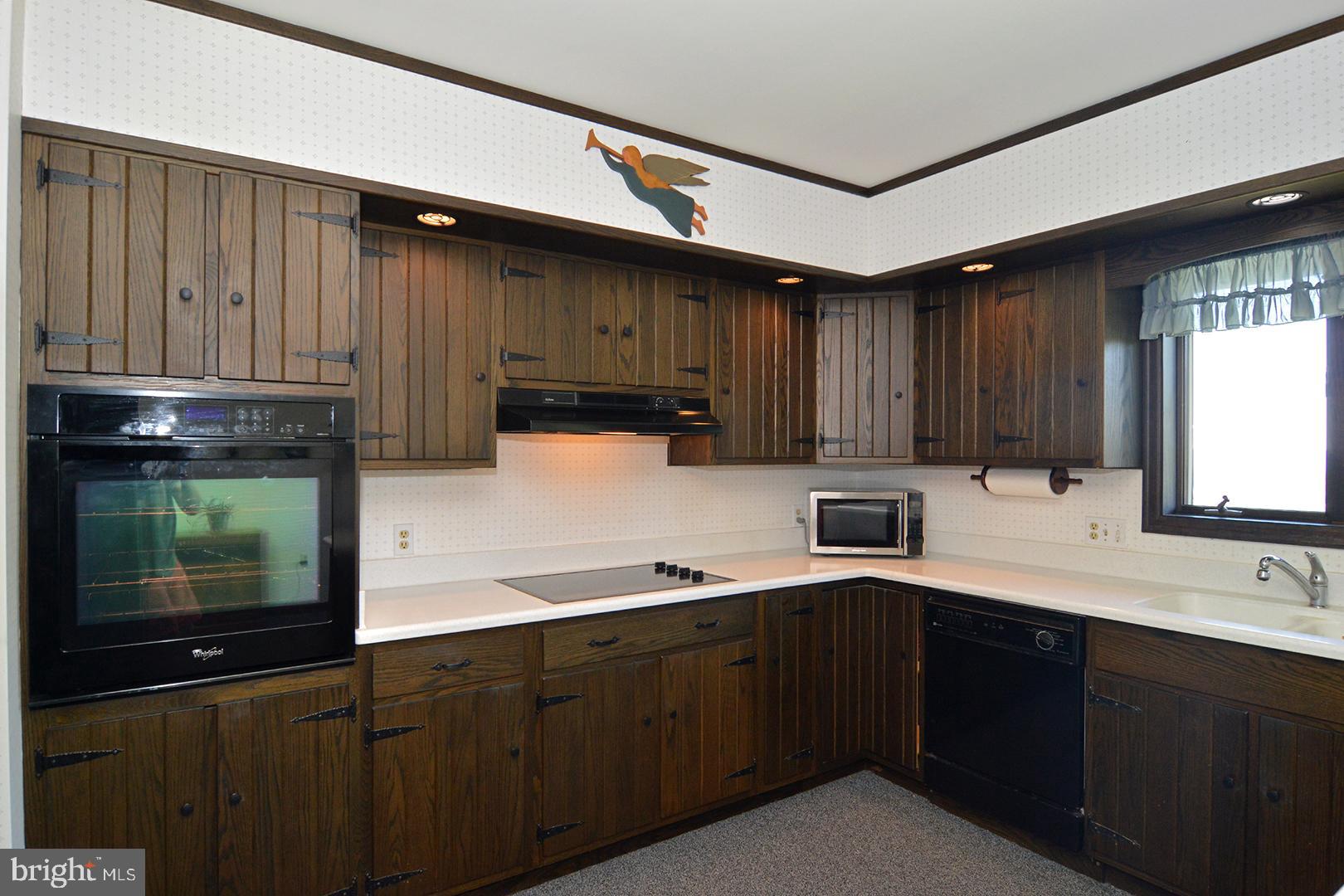 350 Wegman Road Reading, PA 19606 - Photo 15 of 50