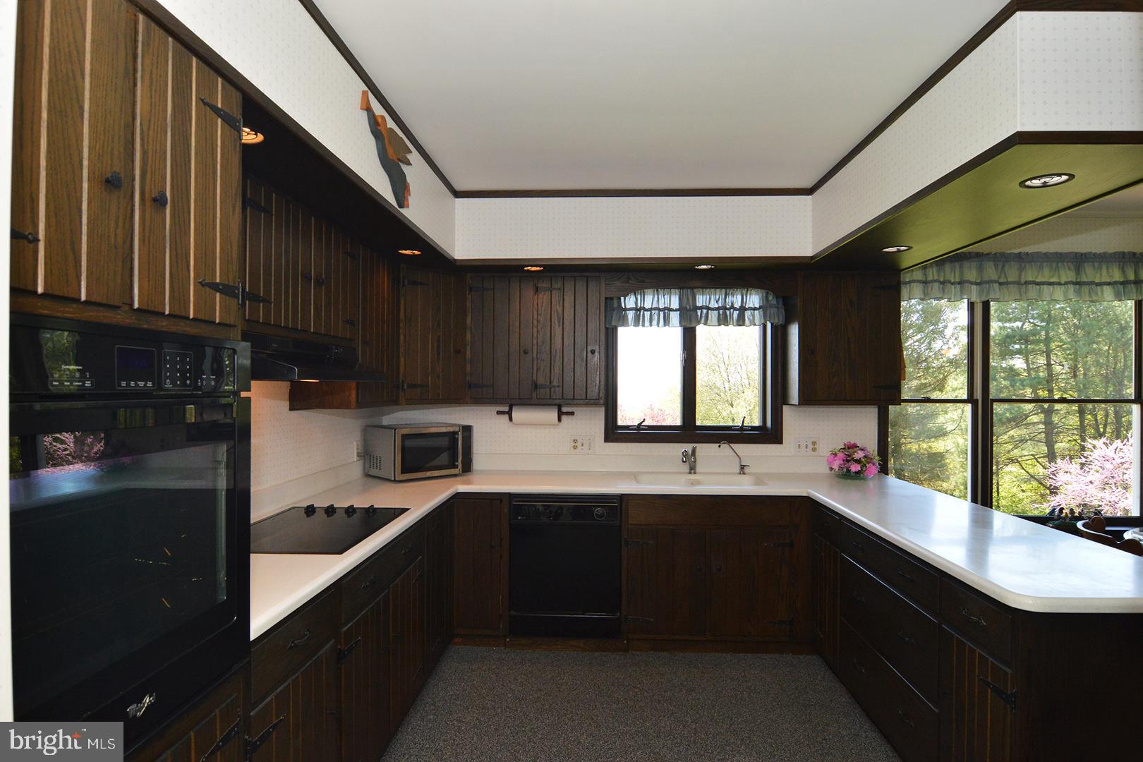 350 Wegman Road Reading, PA 19606 - Photo 16 of 50