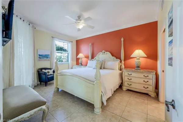 $3,000 | 460 Launch Circle, Unit 301, Naples, FL 34108