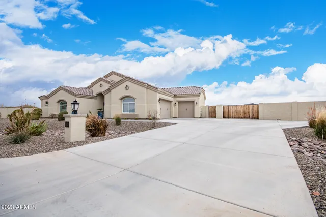 $1,199,900 | 13621 West Tuckey Court, Glendale, AZ 85307