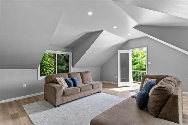 $799,900 | 311 Hope Road, Cranston, RI 02921