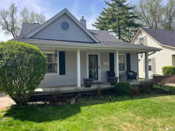 $256,000 | 29656 Walnut Street, Flat Rock, MI 48134