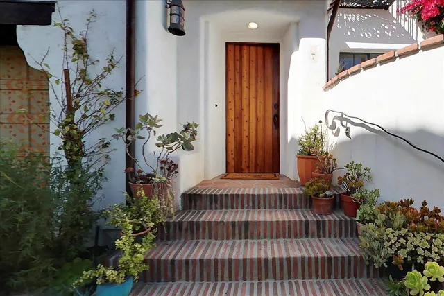 a view of a entryway of the house