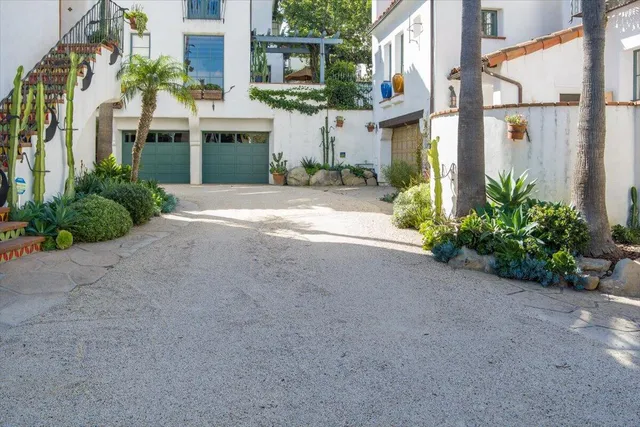 a view of street in front of building