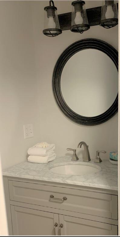405 Old Wharf Road, Unit 202 Dennis Port, MA 02639 - Photo 11 of 15 Guest bath