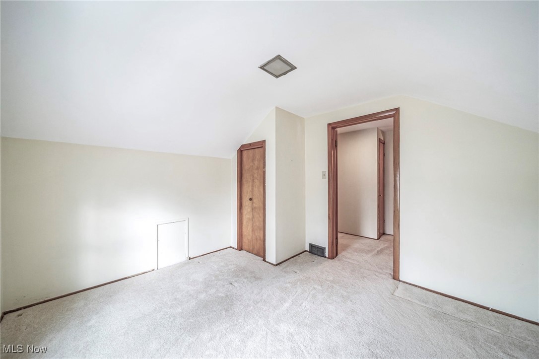 1199 Mayfield Ridge Road Cleveland, OH 44124 - Photo 16 of 20