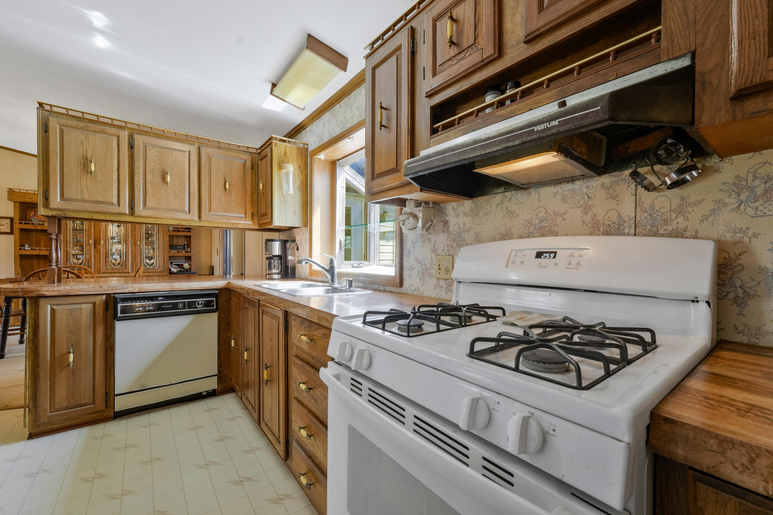 16583 10 Mile Road Reed City, MI 49677 - Photo 12 of 46 DSC05303